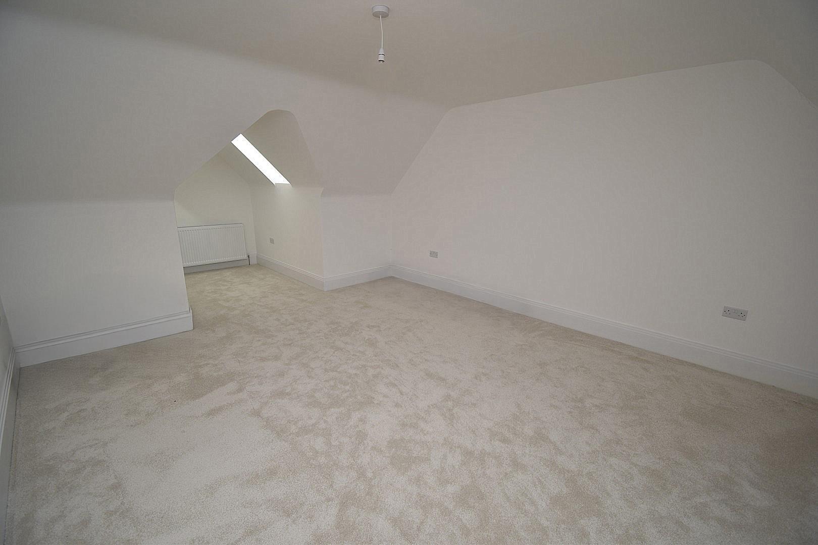 Property Image 000e980b-0731-49f8-b177-b07da1547153