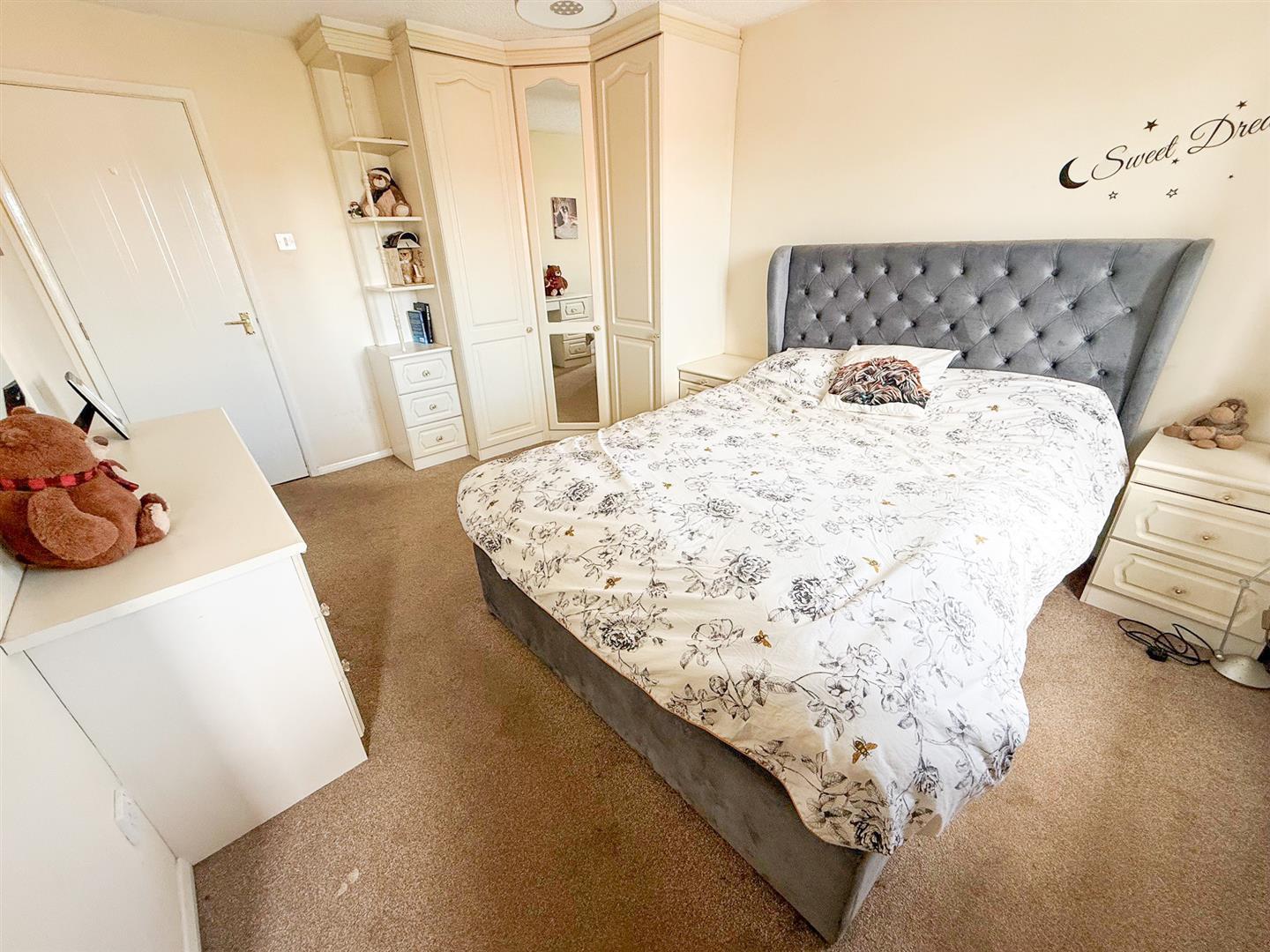 Property Image 0021b47f-82da-4b53-8020-59a4d9ab3aa6