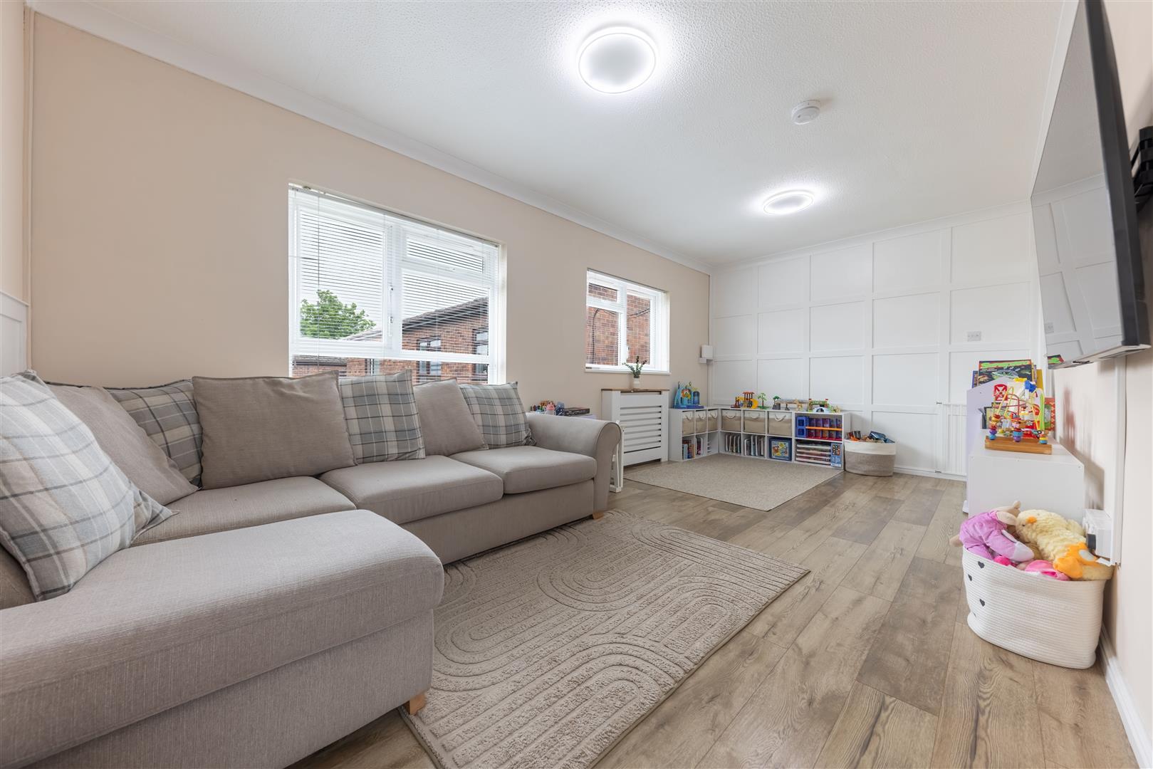 Property Image 002390d9-1f00-4c3f-b9e0-123942db309b
