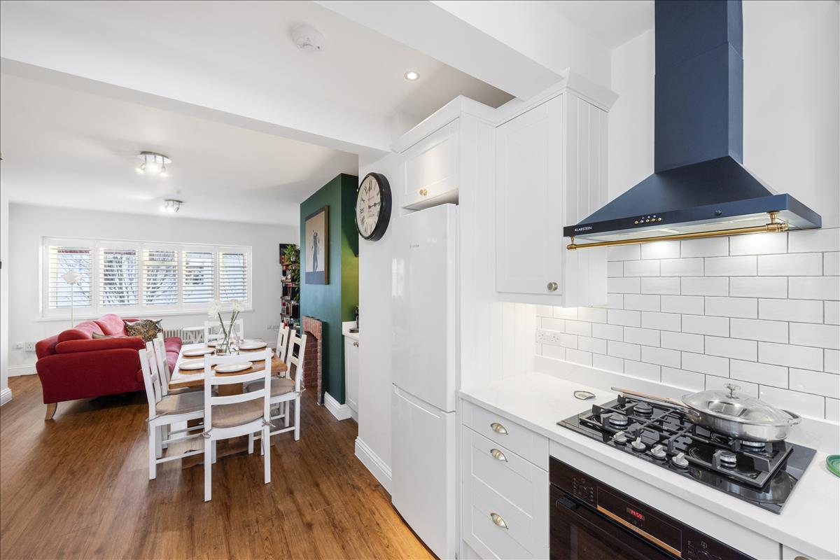 Property Image 002590df-5a2e-4aa2-ab16-f4f19325fa5d