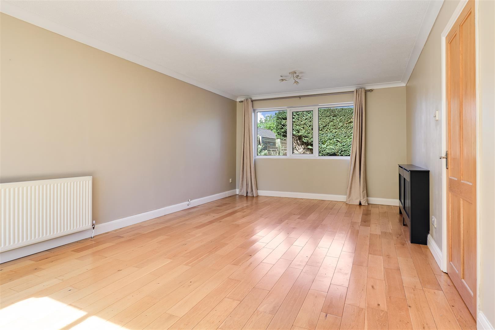 Property Image 003eb25f-52c4-4e12-92a4-befc4b91685a