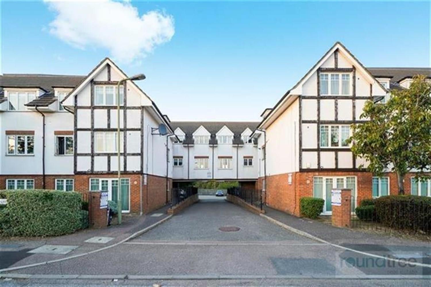 Property Image 00428647-f3d3-419c-bc59-fd1c4c202669