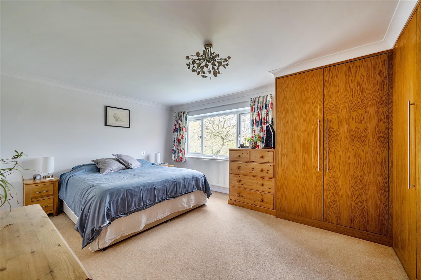 Property Image 0046ec7c-bd66-43d9-a32e-ac30e7157be2