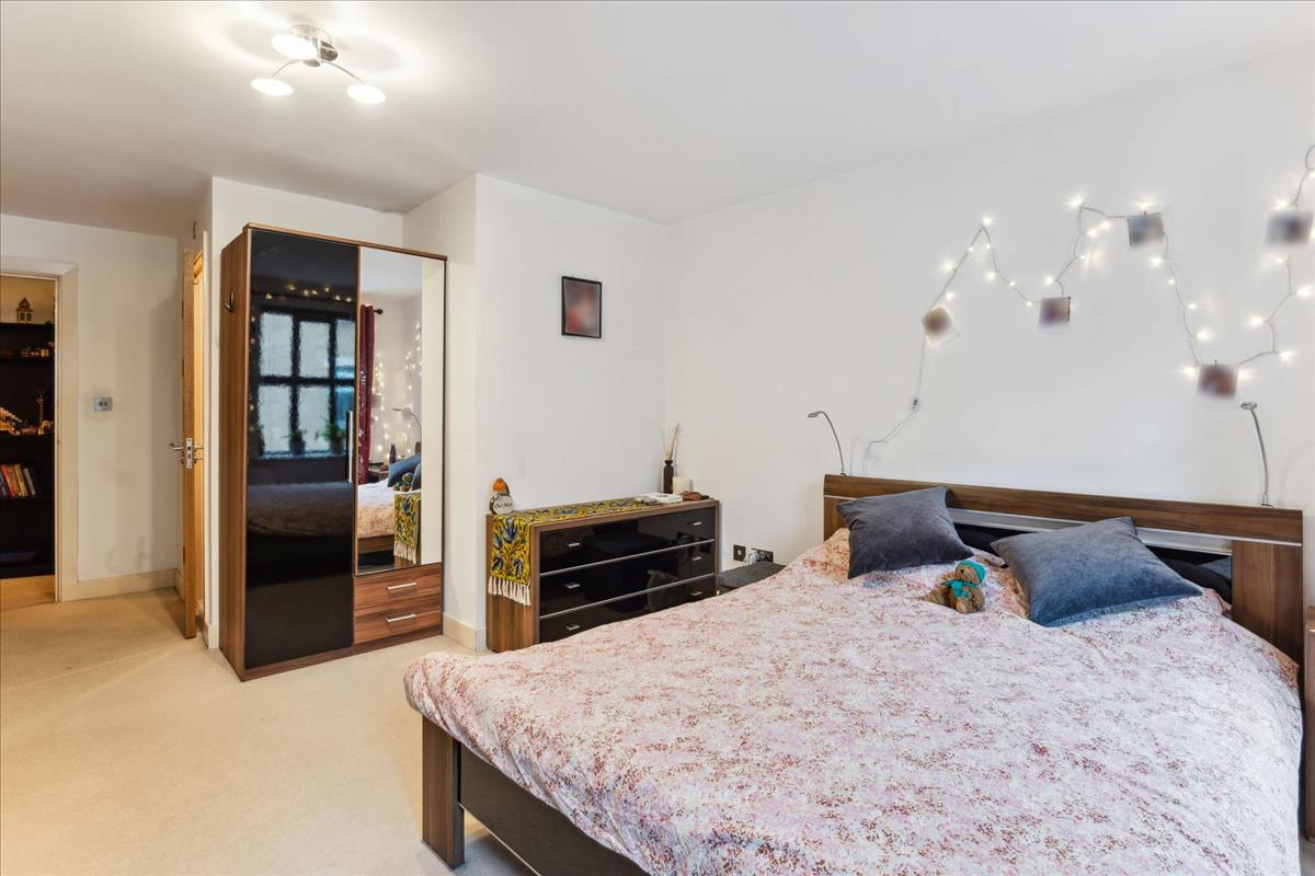 Property Image 00493c71-1fb5-4f03-bc9f-9e2285d27609