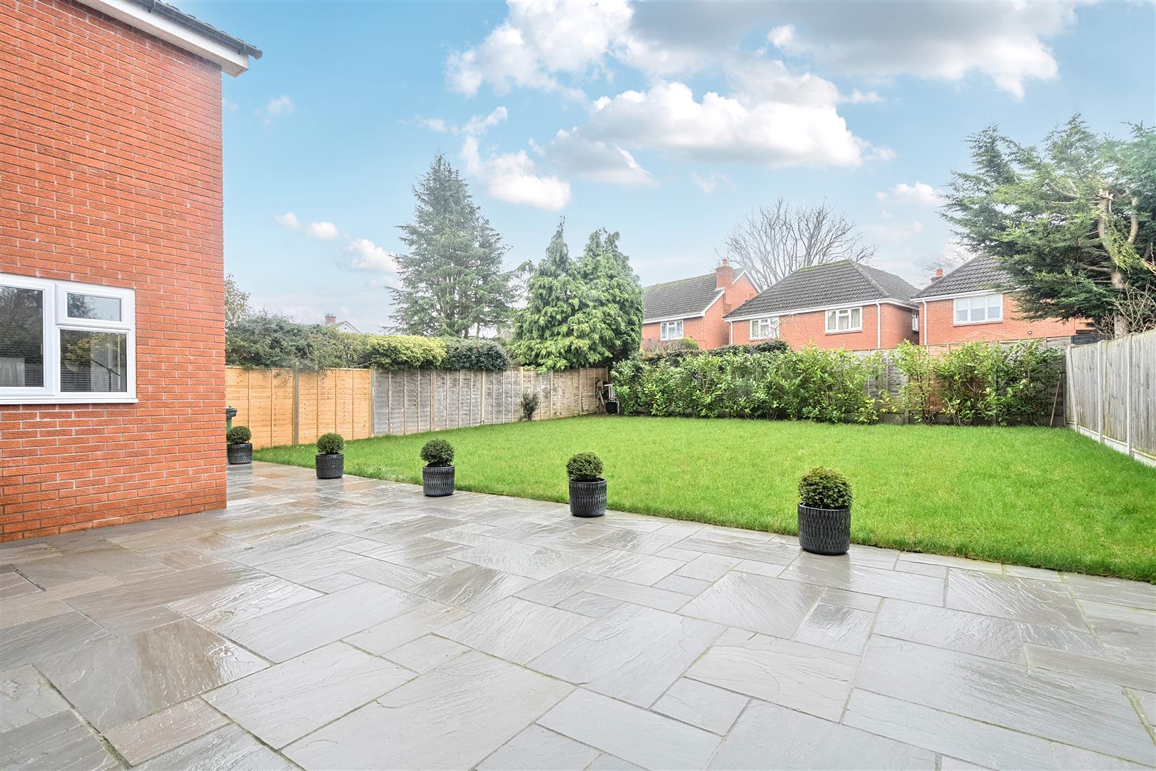 Property Image 004e5c1b-bbe7-4821-b318-85be50384de6
