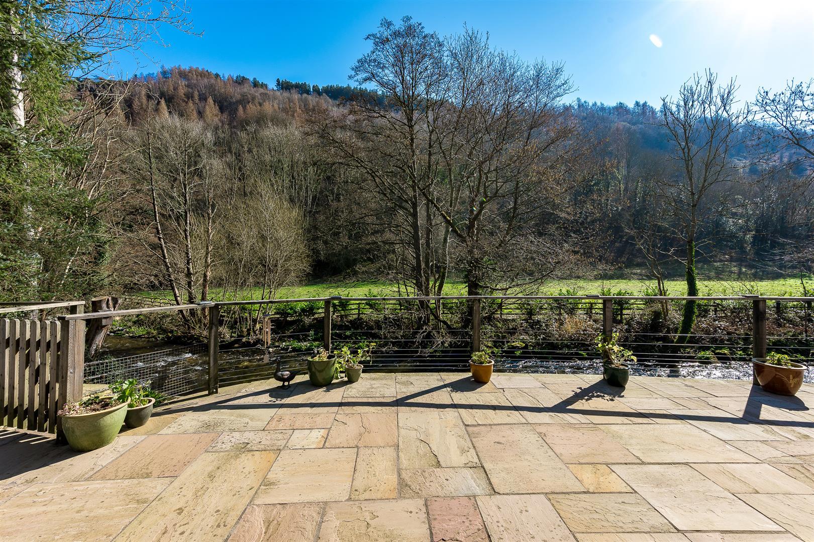 Property Image 00544055-4e62-41f3-9794-aa8782edfc05