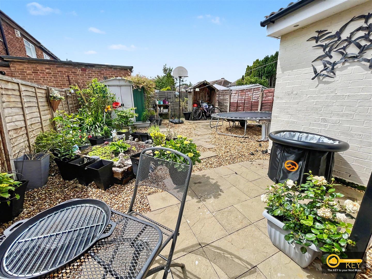 Property Image 0056ea23-bb8e-4adf-a3dc-4a64543266f3