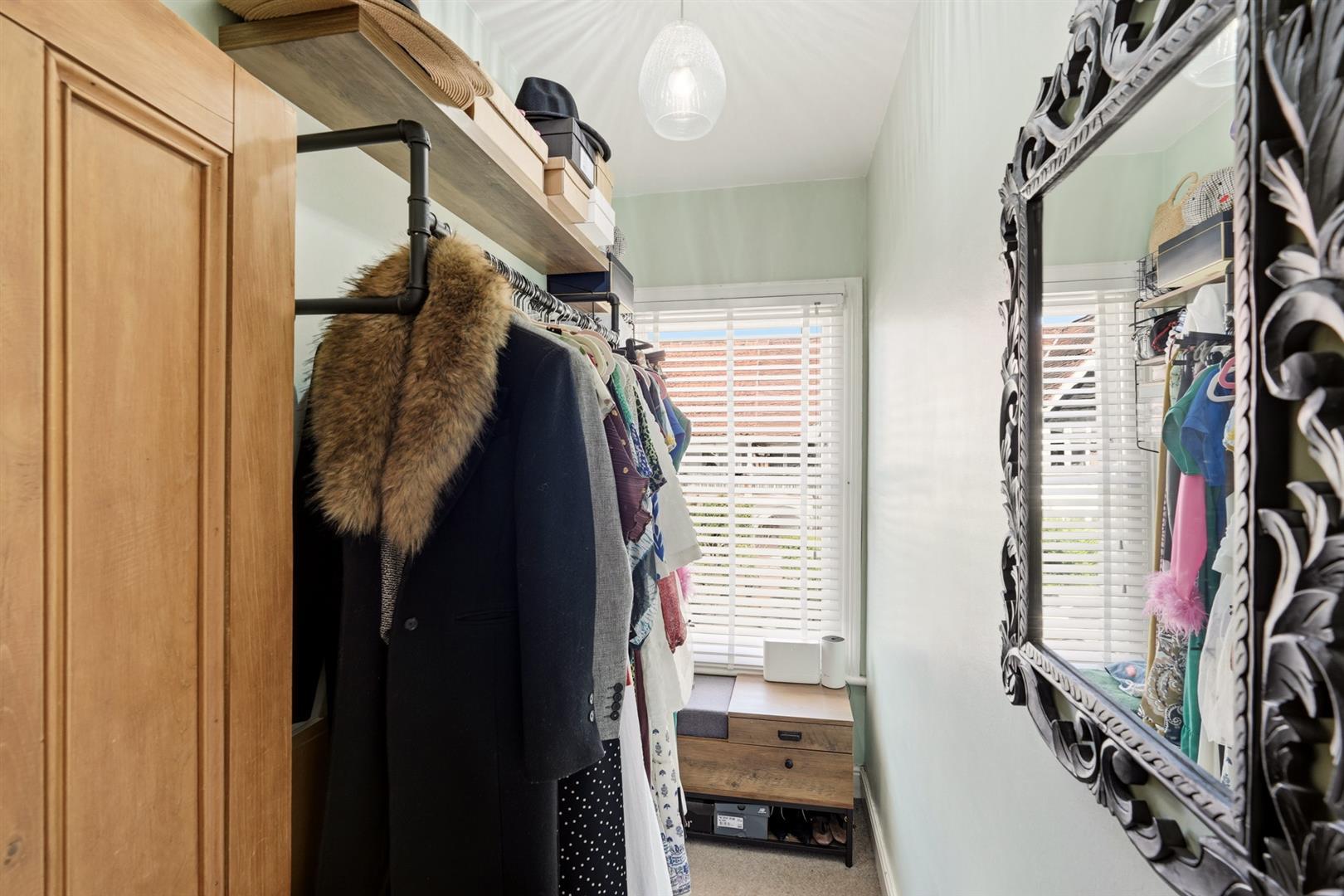 Property Image 0058b907-1cd6-40b4-8bbe-e9f5e62e54f9
