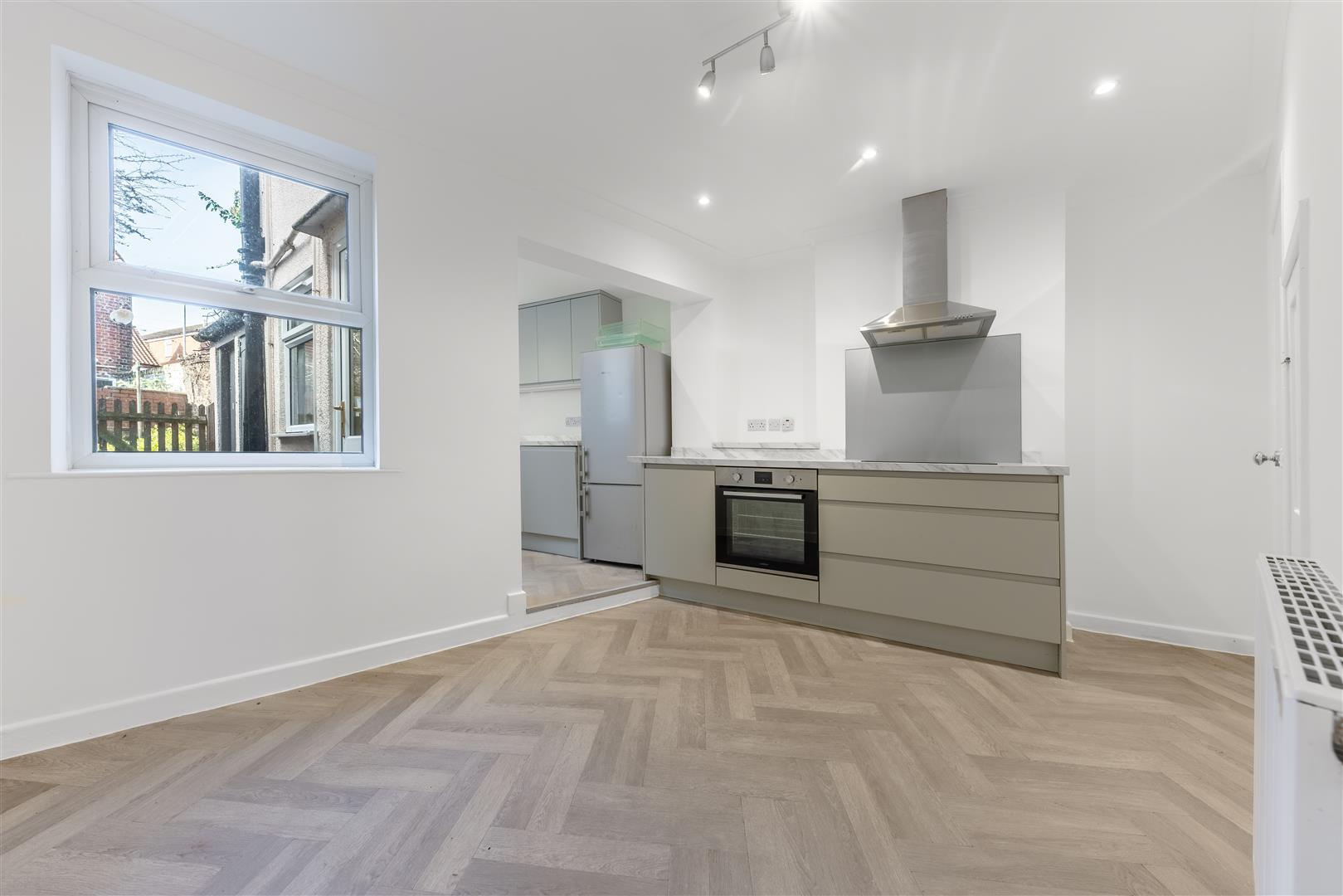 Property Image 0058bf2e-bfb0-49da-bfa2-43e39e9b2a2c
