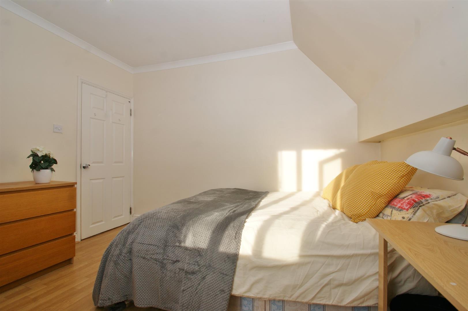 Property Image 0067ba56-07f0-49b2-b939-583ead52720d