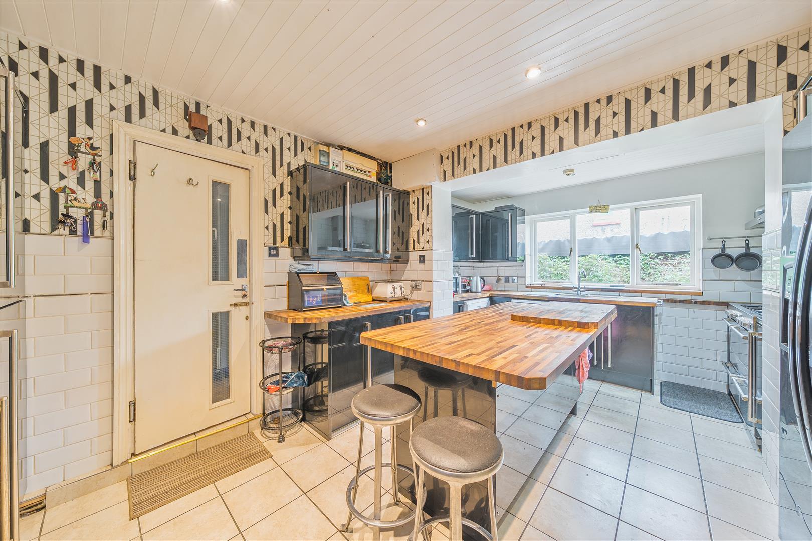 Property Image 006b5380-e3d2-4883-8f42-e410e570be95