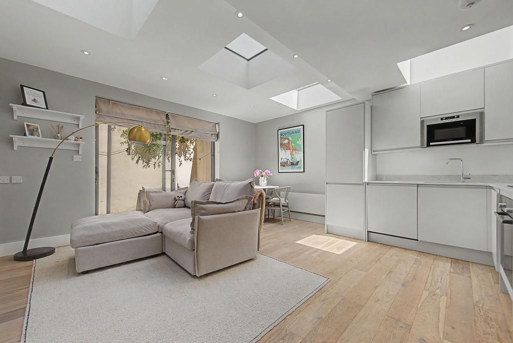 Property Image 00700f86-cf36-4d46-9573-99cb62c0a529