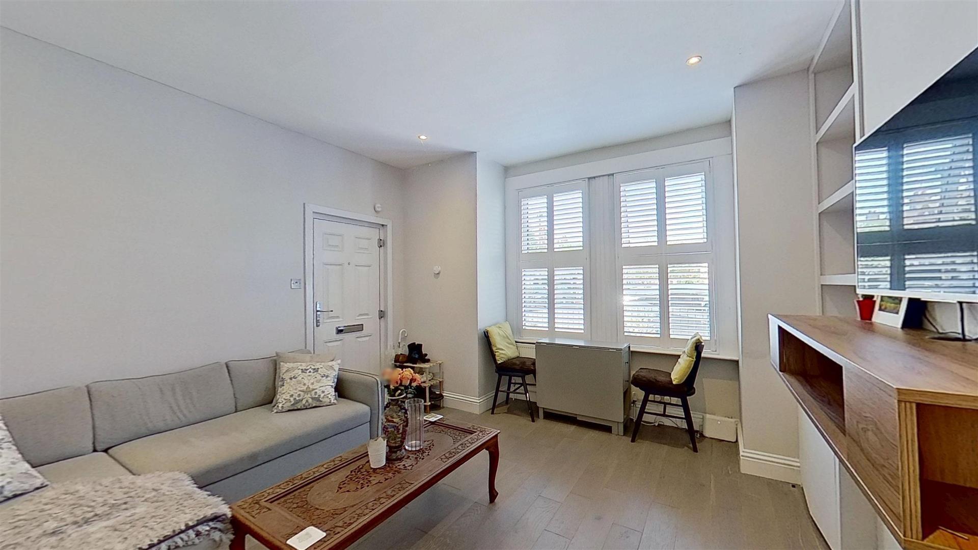 Property Image 0070472e-b62f-4552-b040-3c7b7f2878e9