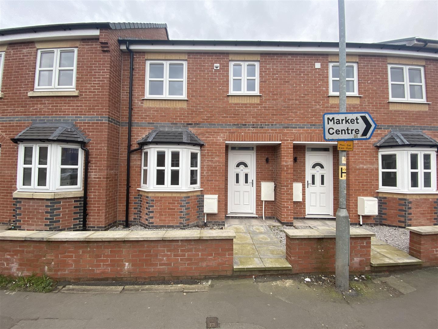 Property Image 0071bf40-2078-44f8-b420-b713f1ec7cc5