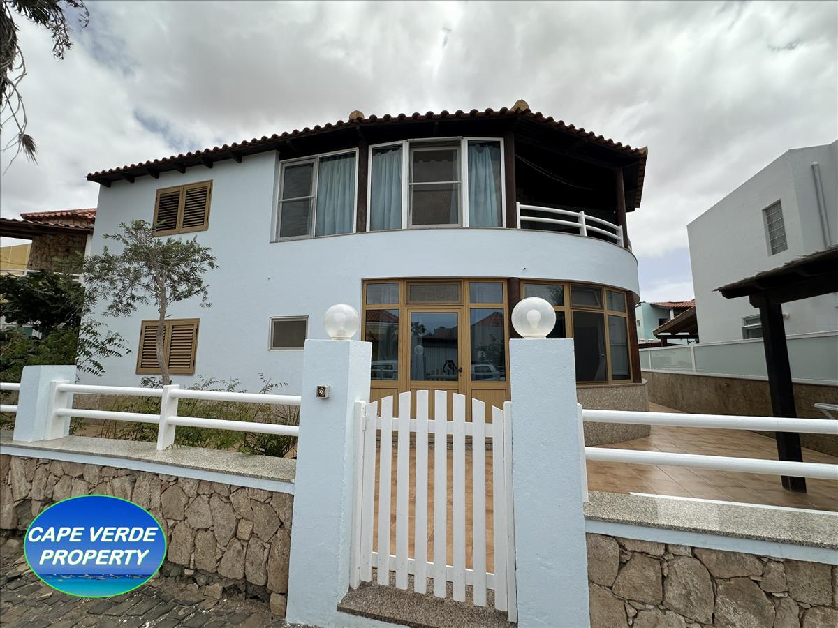 Property Image 007c8863-d236-408a-bd6e-99781e42f999