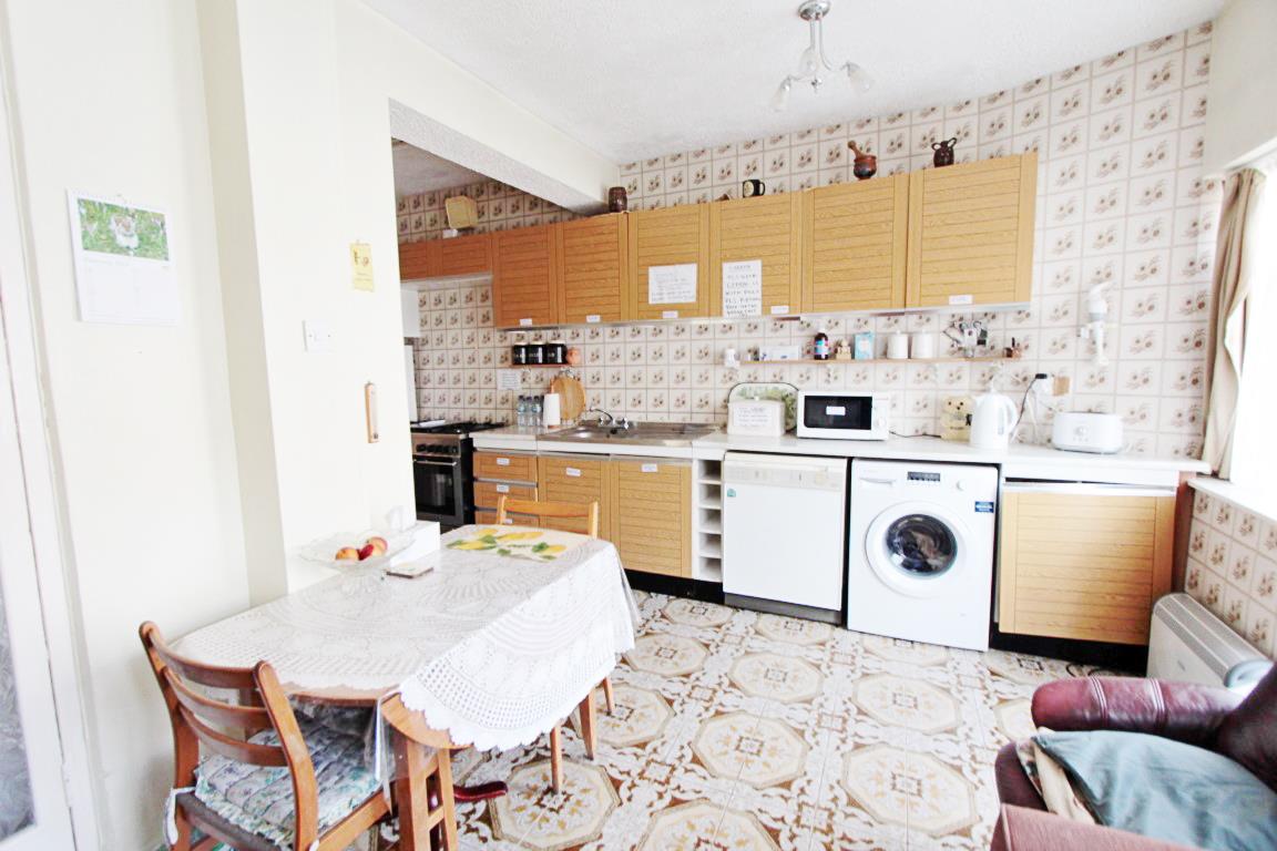 Property Image 0080b522-c0a0-439b-9a59-7bef4e5f3ee2