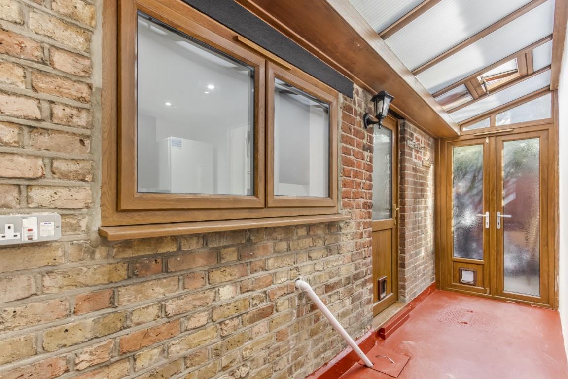 Property Image 0081d514-762b-4396-8cac-05613e73c564