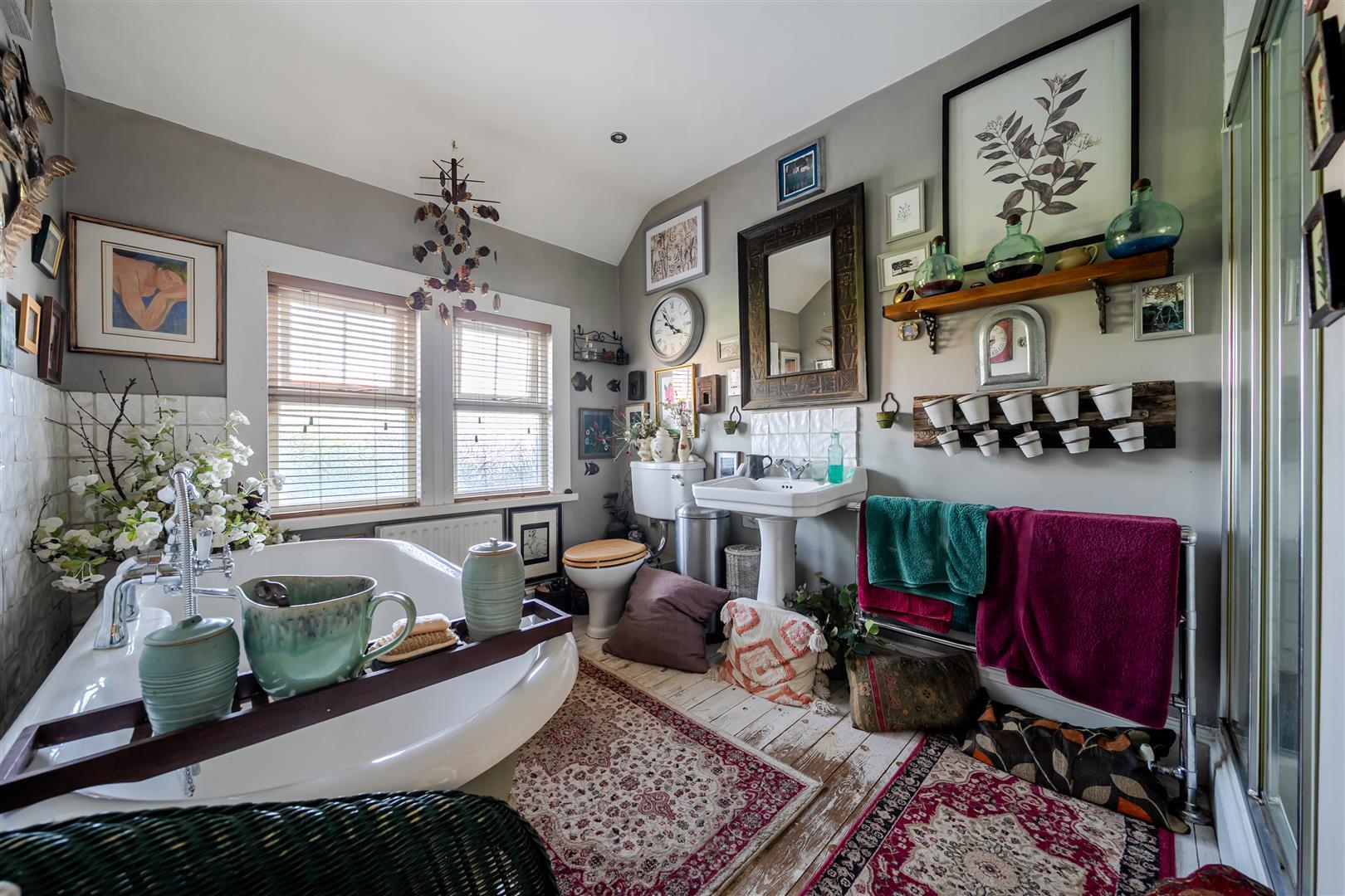 Property Image 00875ea8-9a1a-4e74-8852-77dcfb1163bc