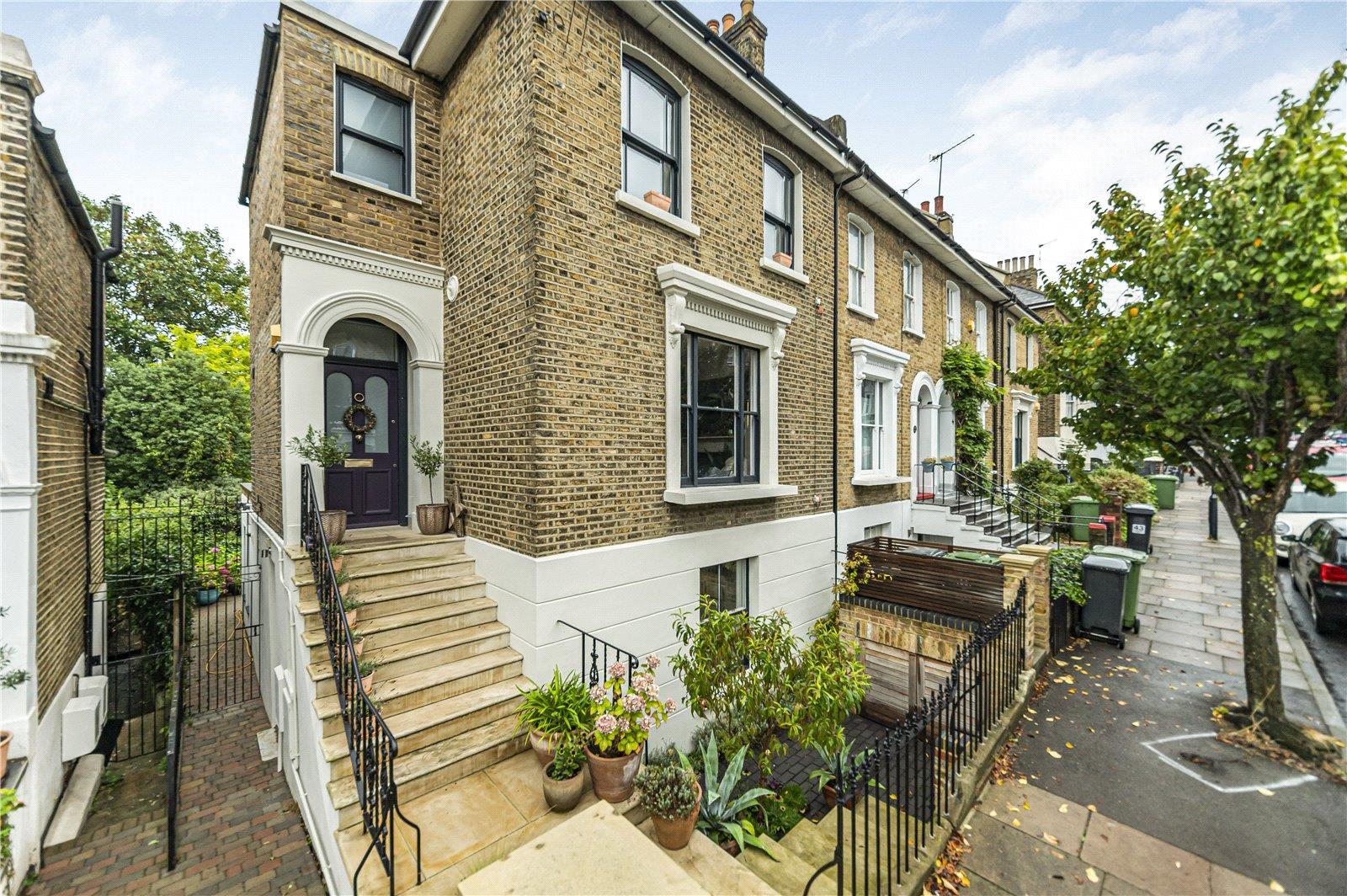 Property Image 009f3500-5ce8-4f74-bbb7-89d069bc7e1b