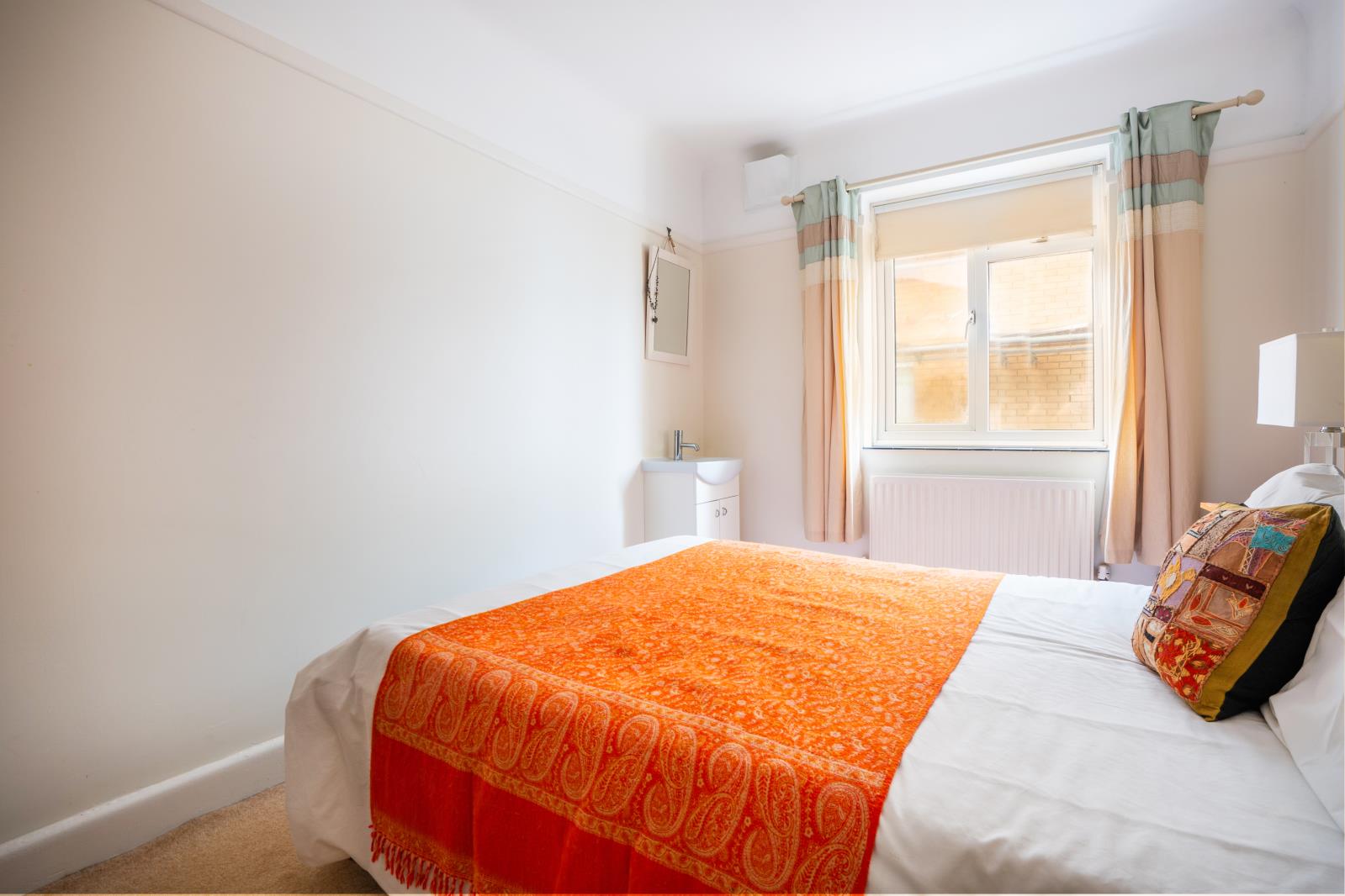 Property Image 00aacb8d-14e2-433e-8477-3fb482e33f95