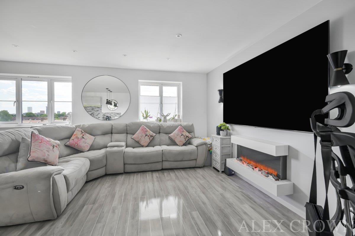 Property Image 00b39c09-a0cc-411f-8977-c73030274216