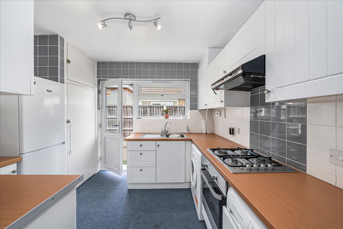 Property Image 00bcf14f-db70-4546-828e-e2bb997818e1