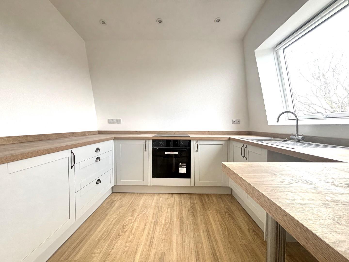 Property Image 00bd308d-daf8-4de5-be24-e31325690e72