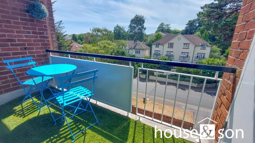 Property Image 00c4676b-7192-4303-91ba-566052f3f29f