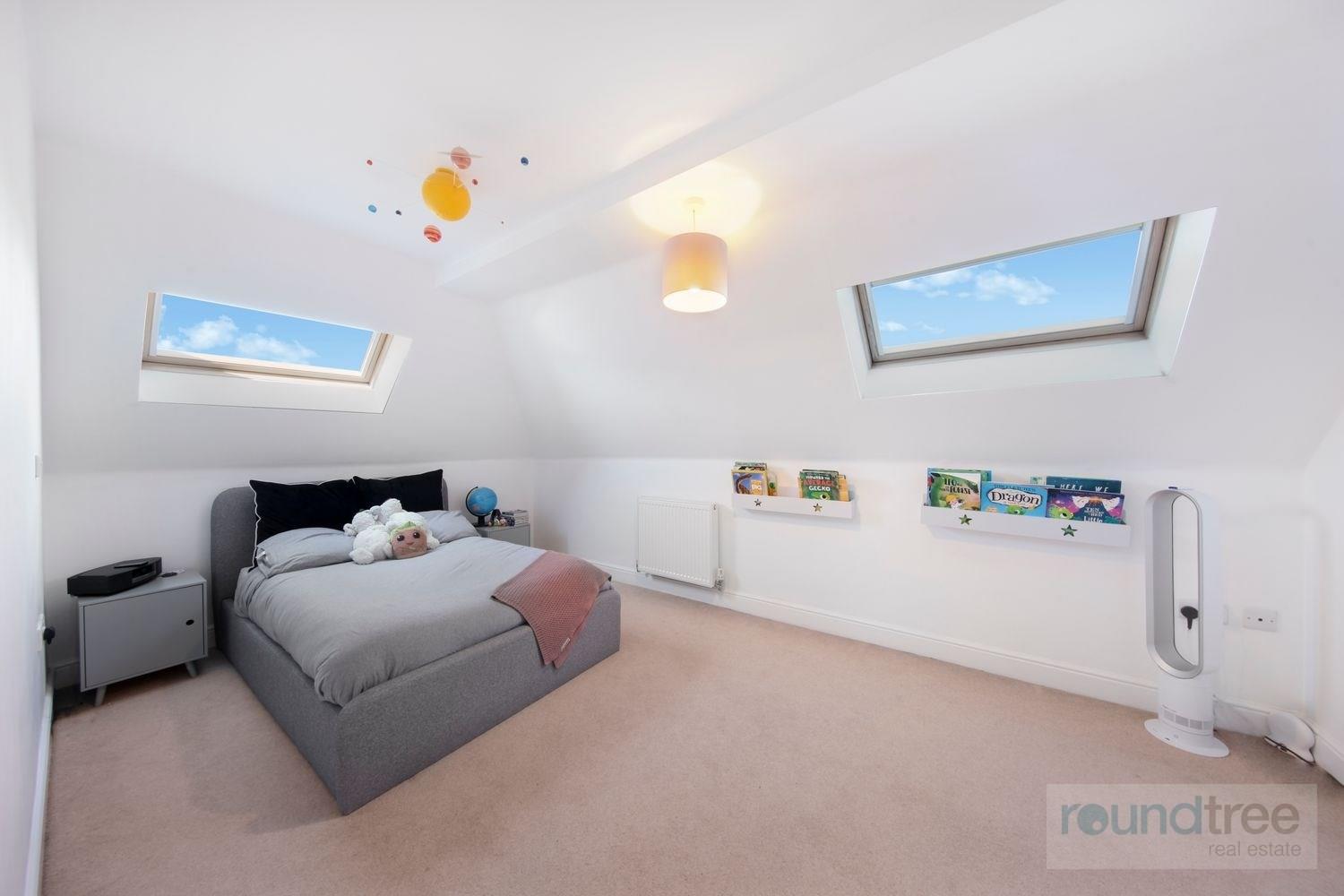 Property Image 00ccb95d-cb73-432e-8a73-79e05388a212