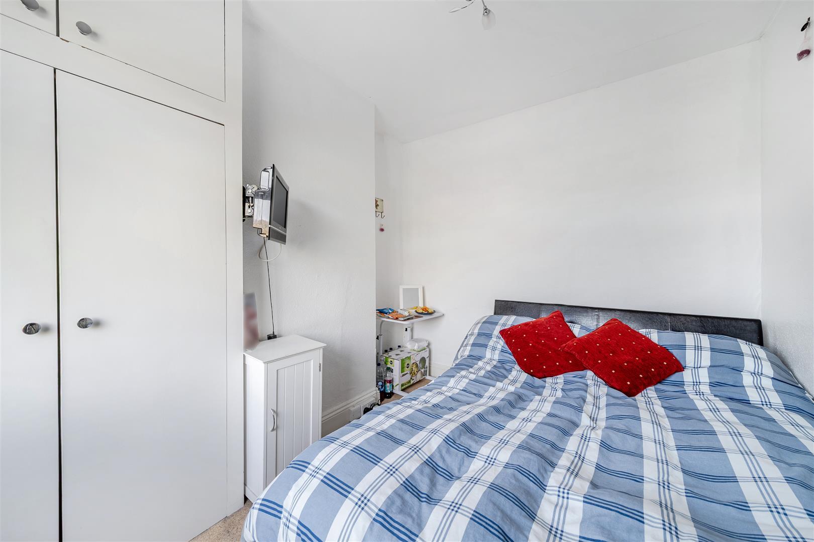 Property Image 00cfc3b0-5c1f-4b1b-84d2-dbf8bd9f0e8b