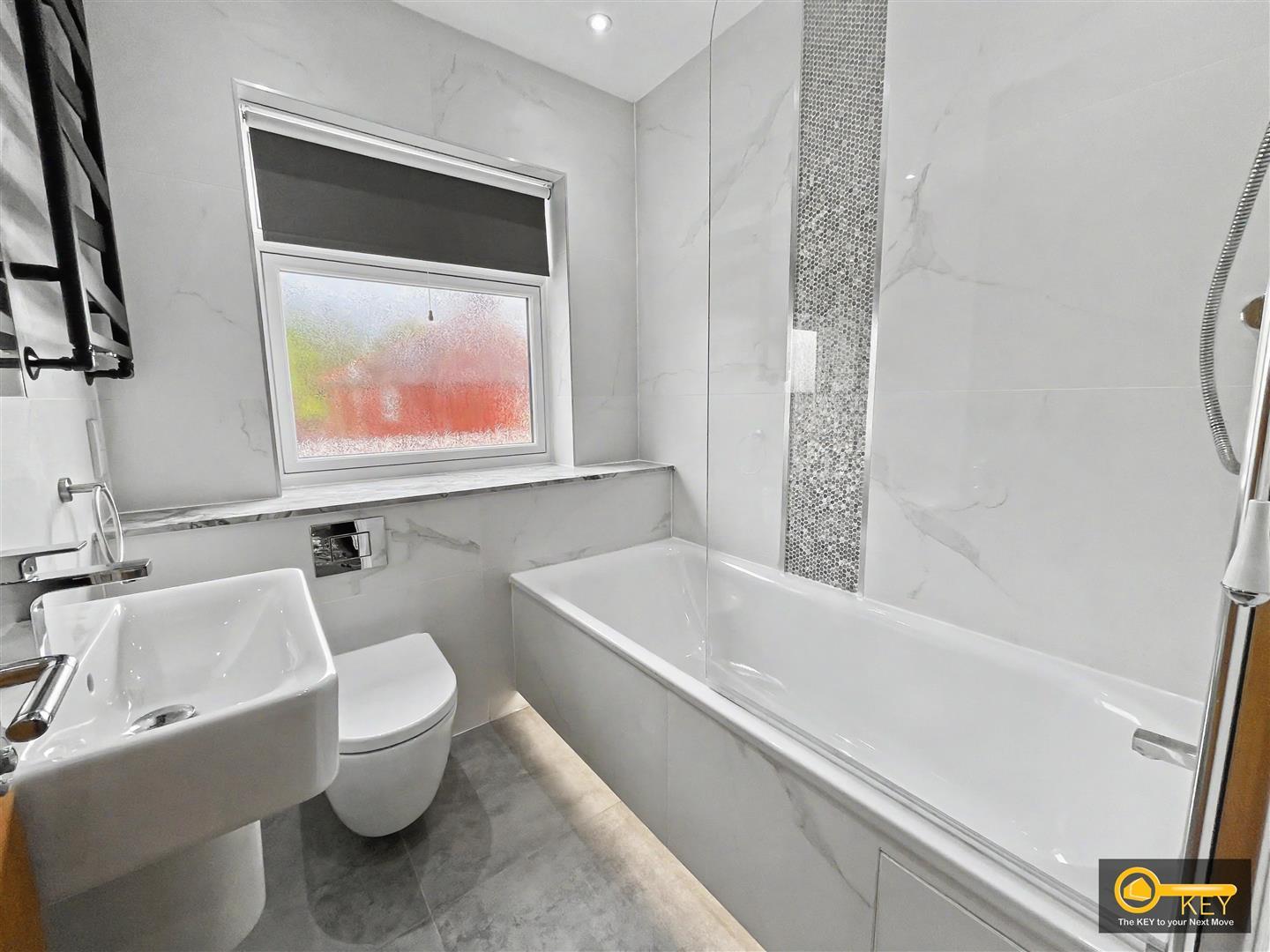 Property Image 00e20e21-2f07-4e4e-9430-27a7de3a9aa9