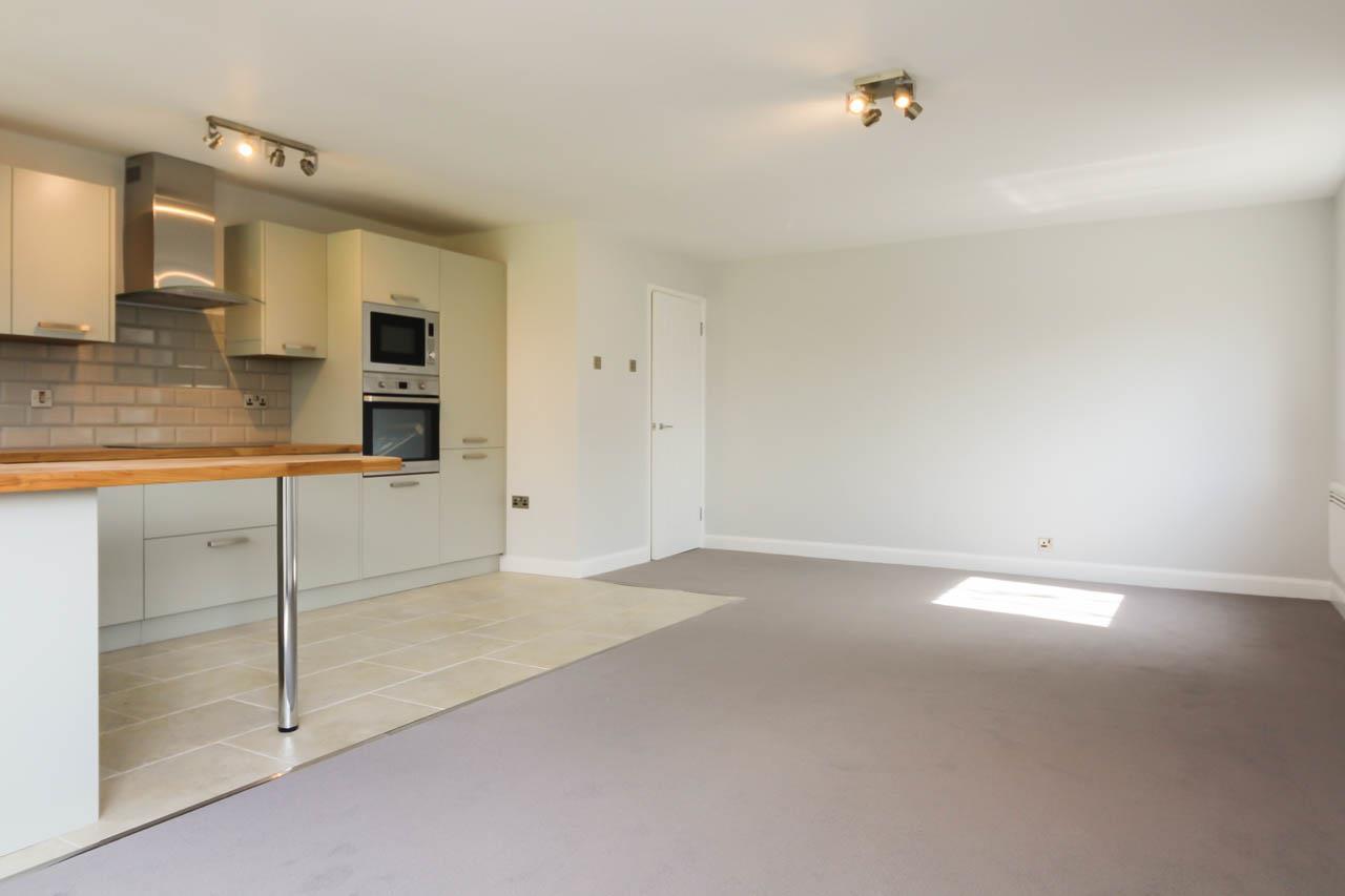 Property Image 00e2e00d-058a-4b93-8561-8a35bced760a