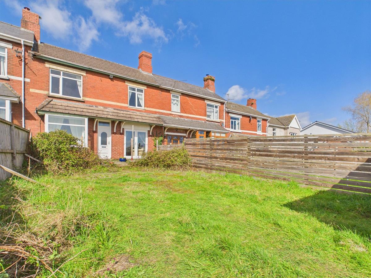 Property Image 00e480de-9a4e-48b5-994a-259bc7332f79