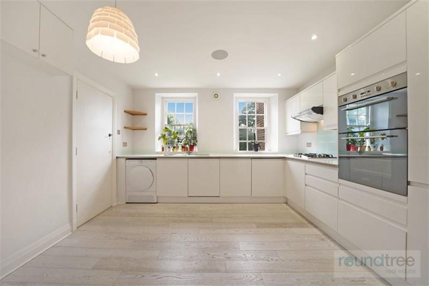 Property Image 00e49e62-7ad8-43fa-8cae-c2134d6b28c1
