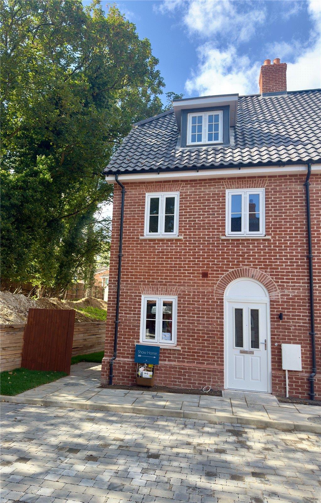 Property Image 00e537be-2d7d-41c9-a06a-6ff338bbbba7
