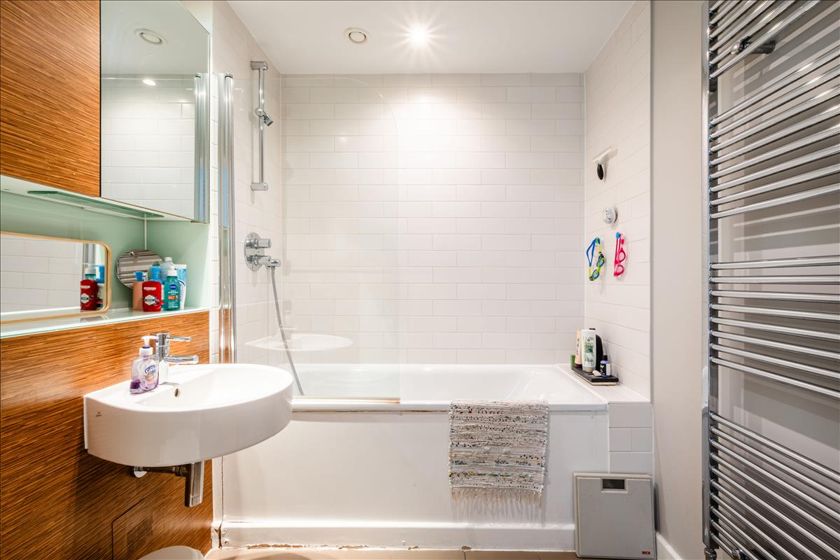 Property Image 00e631cf-ca45-4505-85b9-d9d00877f0b0