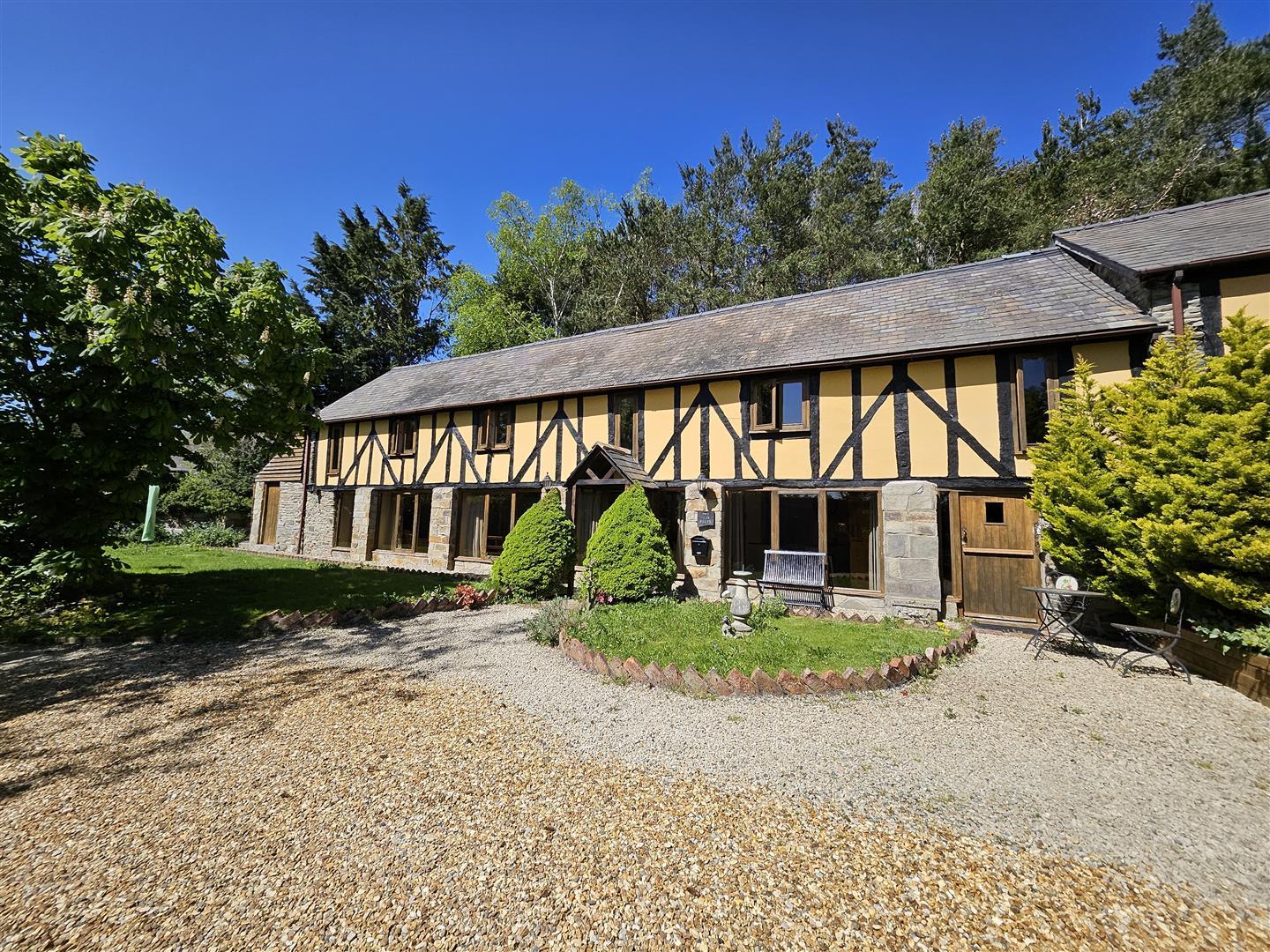 Property Image 00ea9bff-6c79-4341-a7e1-b6a58e9362a5