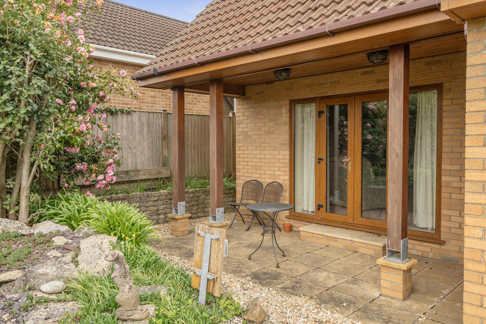 Property Image 00f24f14-3ec9-4ecb-a836-44747db592cf