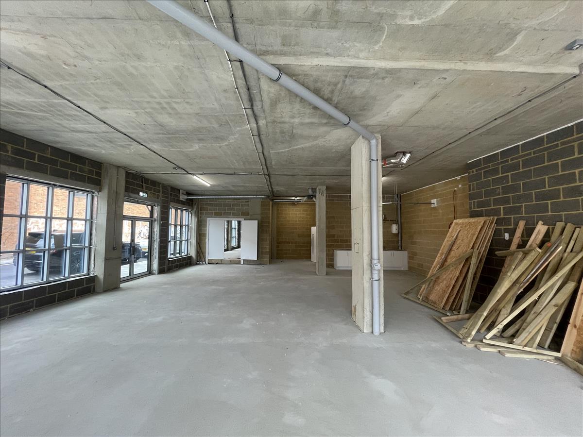 Property Image 00f53d3e-1cc0-4cc1-8423-cdb68b61695b