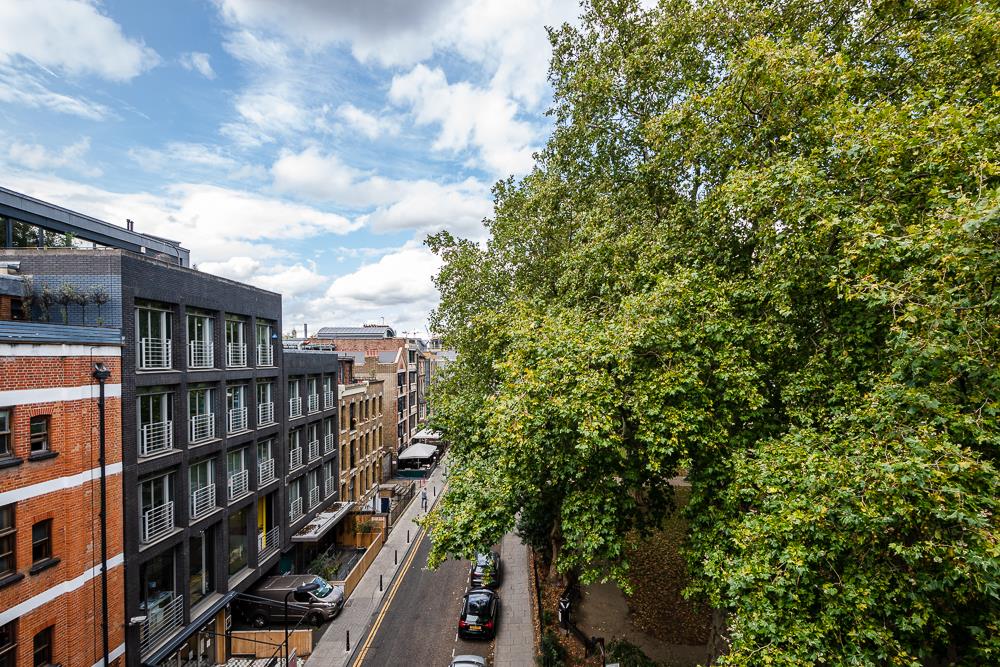 two bedroom two bathroom penthouse for let on hoxton square n1