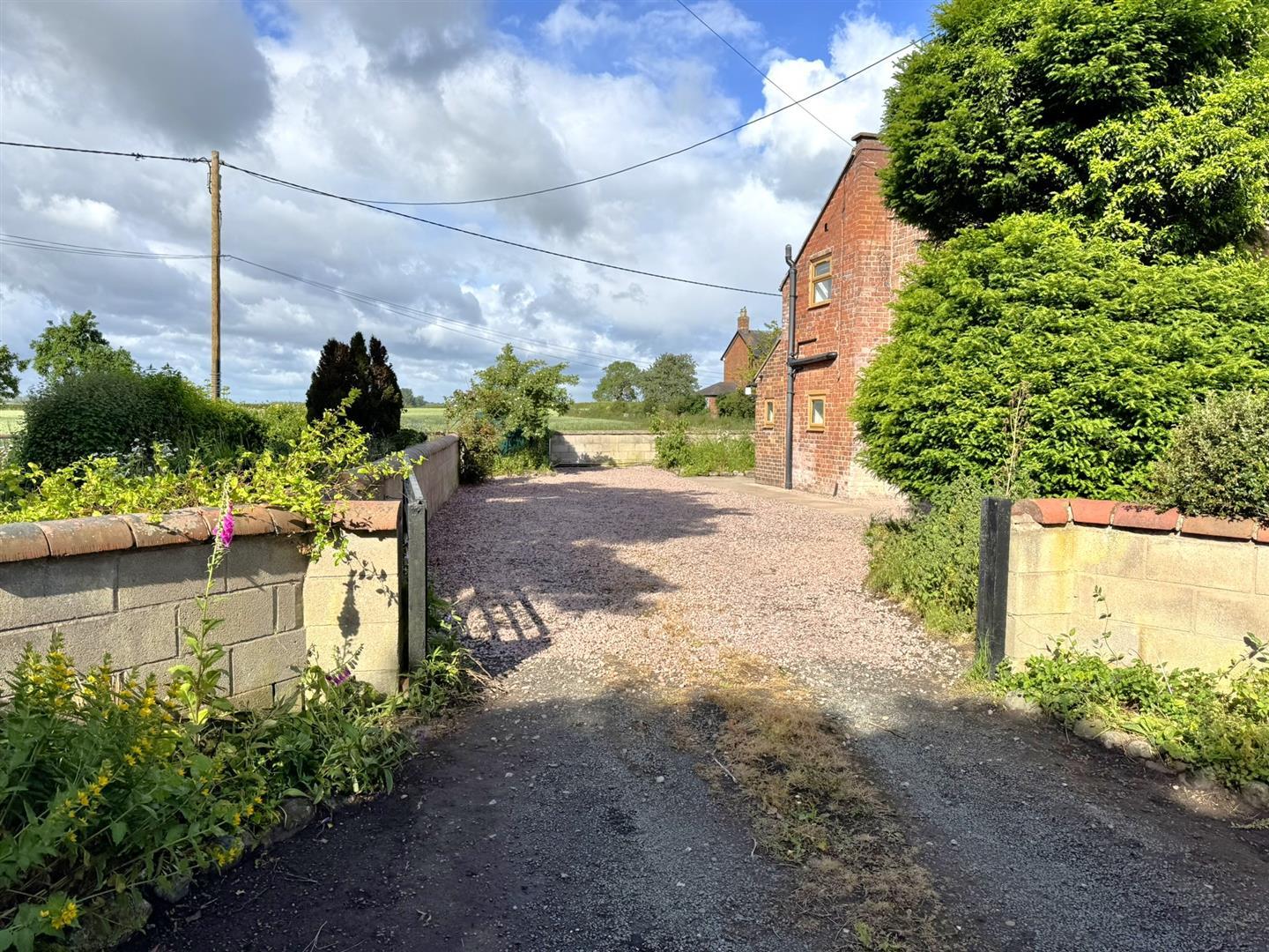 Property Image 01075c8f-bc57-40a8-8793-58a187086f6e