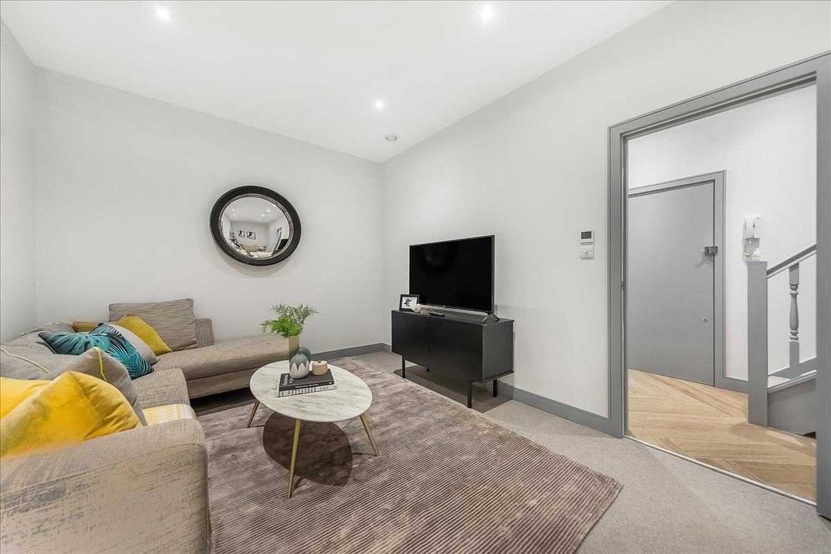 Property Image 01183a5f-8a0c-42f2-9d9e-169c37975bb5