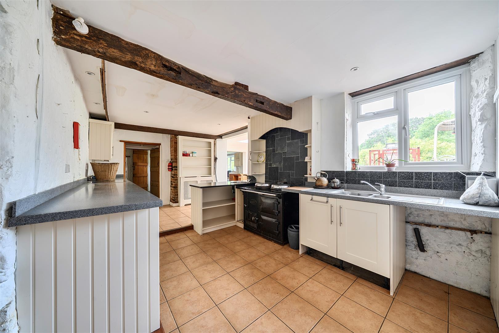 Property Image 011f080e-2126-4afb-928c-ee41b2c7f7c5
