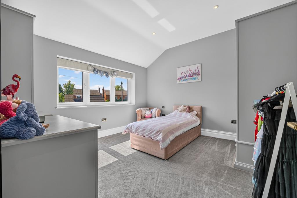 Property Image 011f3ff2-831f-4045-8c2f-63304c12ae64