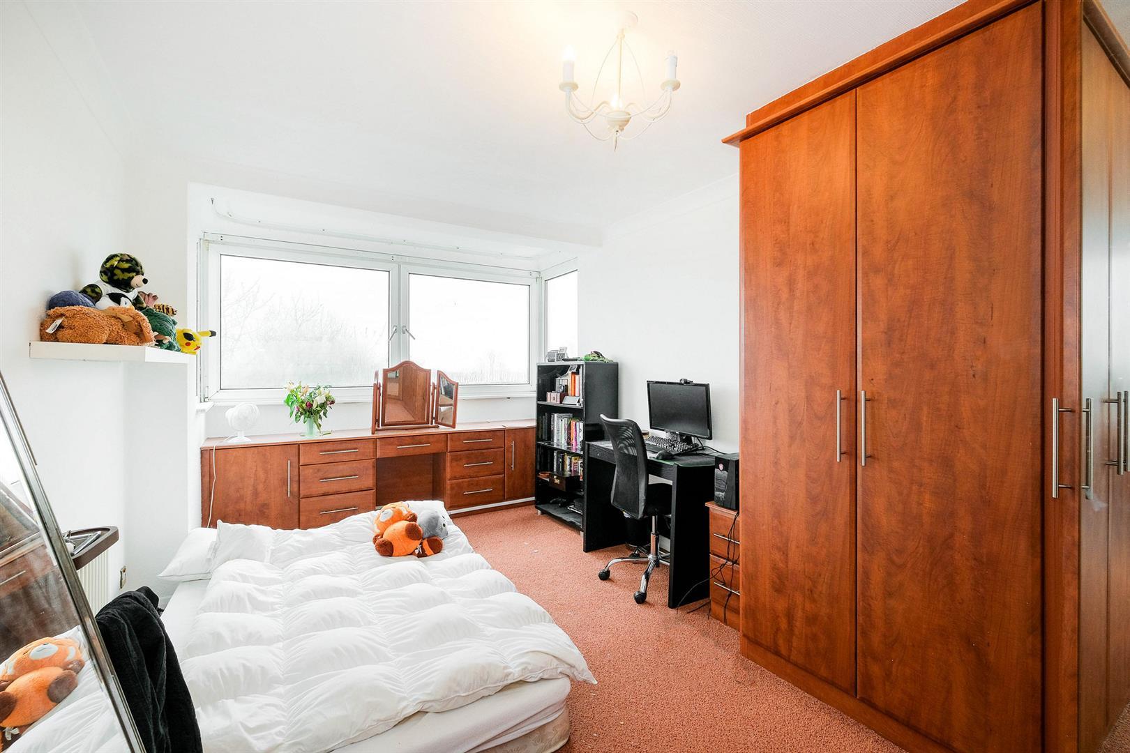 Property Image 0121fb8e-fcda-49c7-b025-27a66a337b07