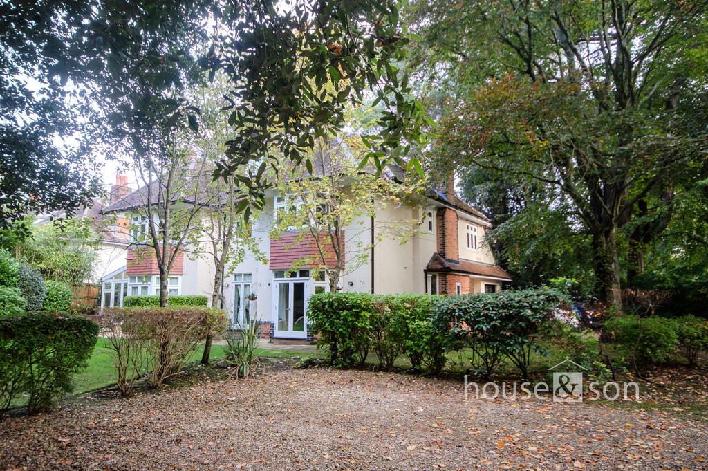 Property Image 01346dcc-0acf-4a06-b854-47b8a418a3a4