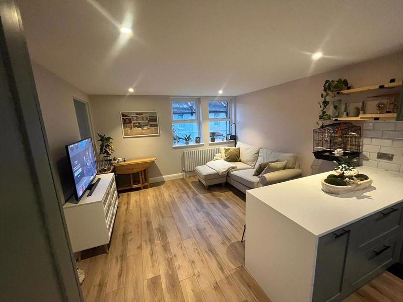 Property Image 013e76e6-6368-49f7-b0f5-f065247488f2