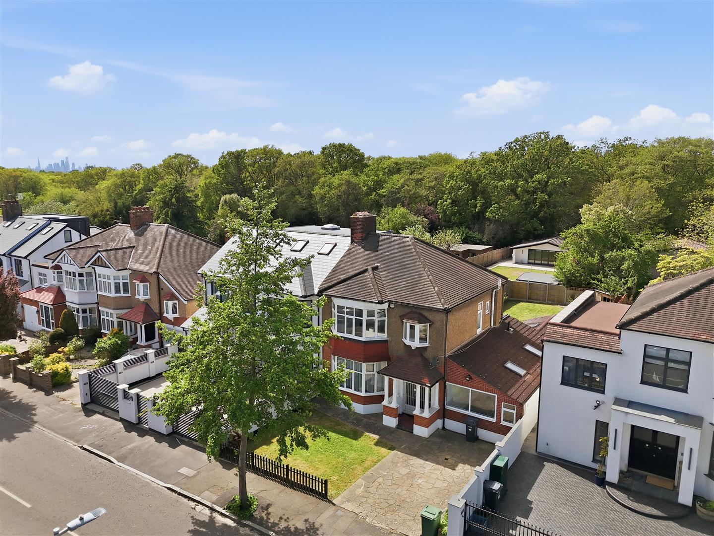 Property Image 013f87e4-c44d-4a14-aeb0-199b5a79d8ce