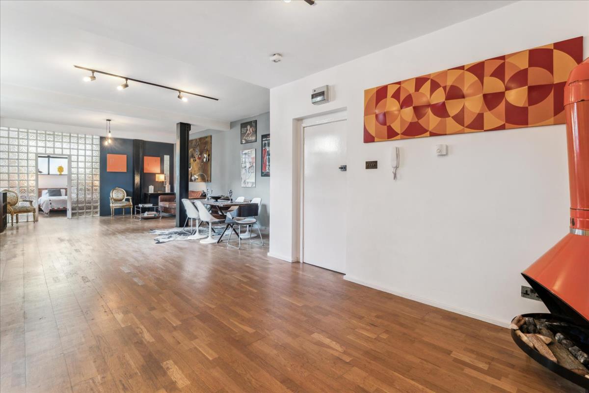 Property Image 0140c149-e6a7-4470-b8ea-3f6c91e23e6b