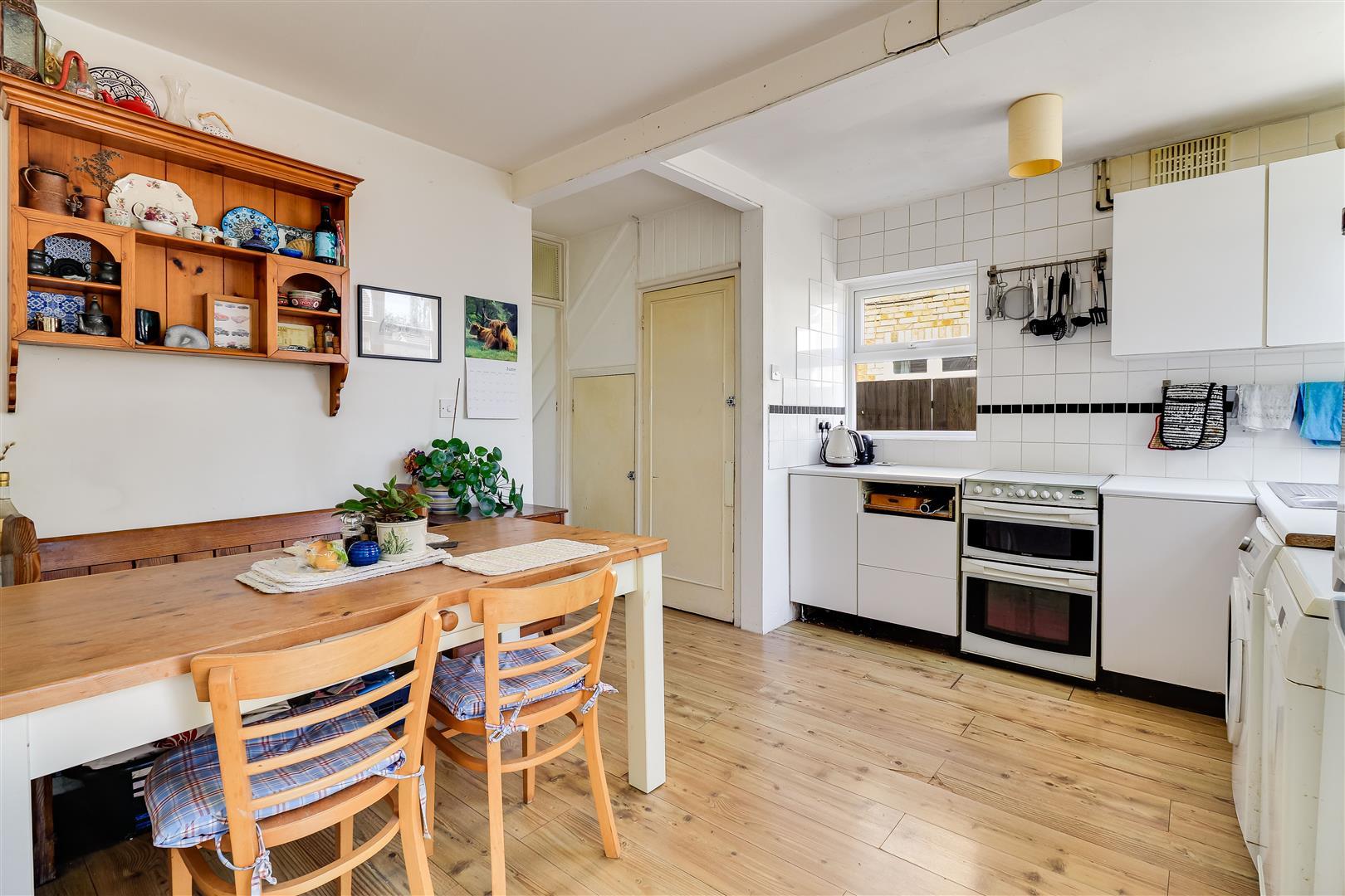 Property Image 01437b72-53ef-461e-8832-985de475c93a